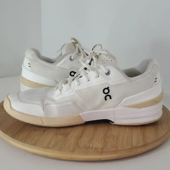On Running THE ROGER Pro White and Tan Tennis Shoes Women's Size 9