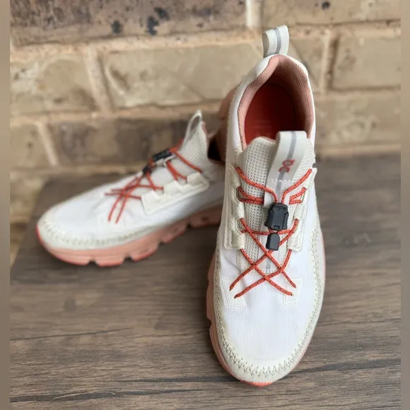 On Running Women's Ice Chill Cloudaway Hiking Sneaker s 8