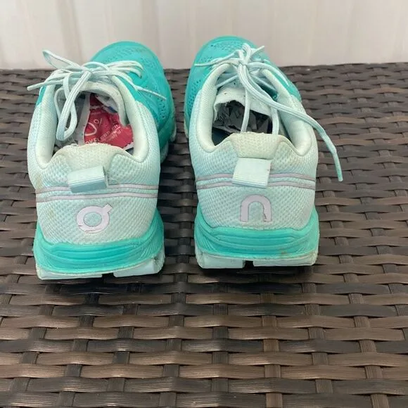 On cloud sneakers, women’s size 8