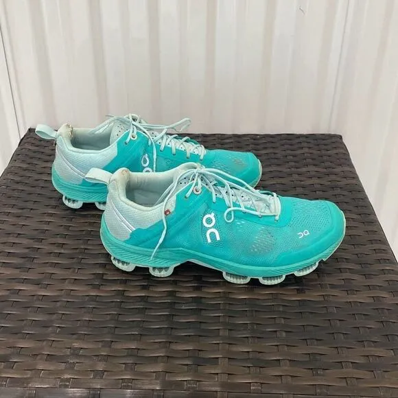 On cloud sneakers, women’s size 8