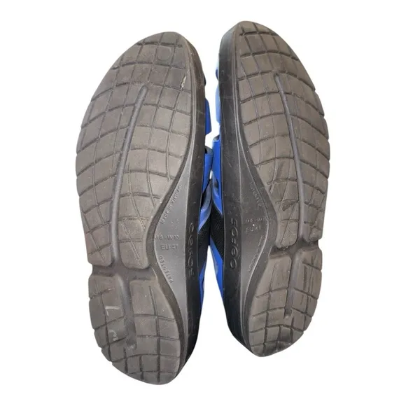 Oofos Croc Water/Fishing Shoe Blue/Black Size Men’s 8, Women’s 10 BB3