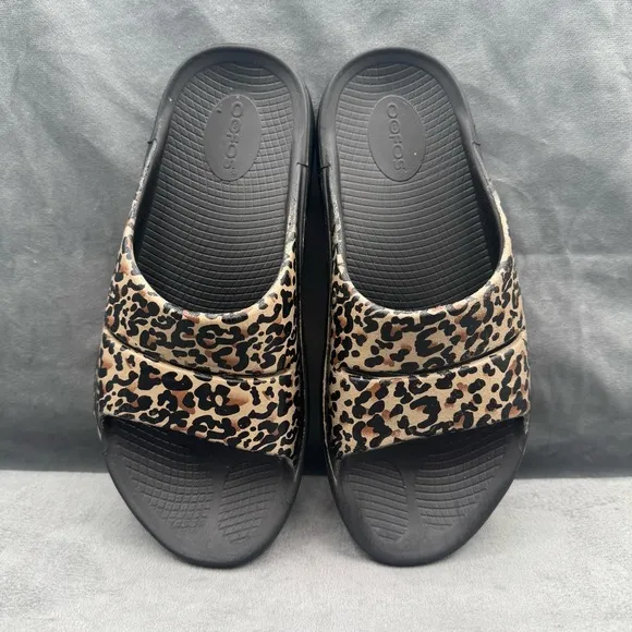 OOFOS Ooahh Luxe Women’s Size 9 EU 40 Black Leopard‎ Slide Sandal Shoes