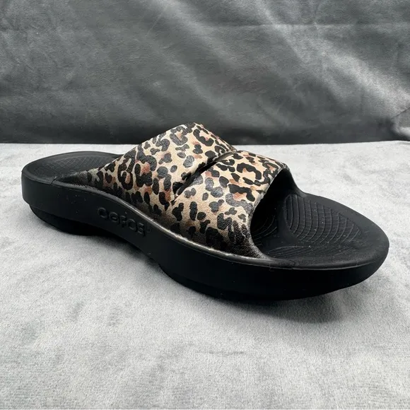 OOFOS Ooahh Luxe Women’s Size 9 EU 40 Black Leopard‎ Slide Sandal Shoes