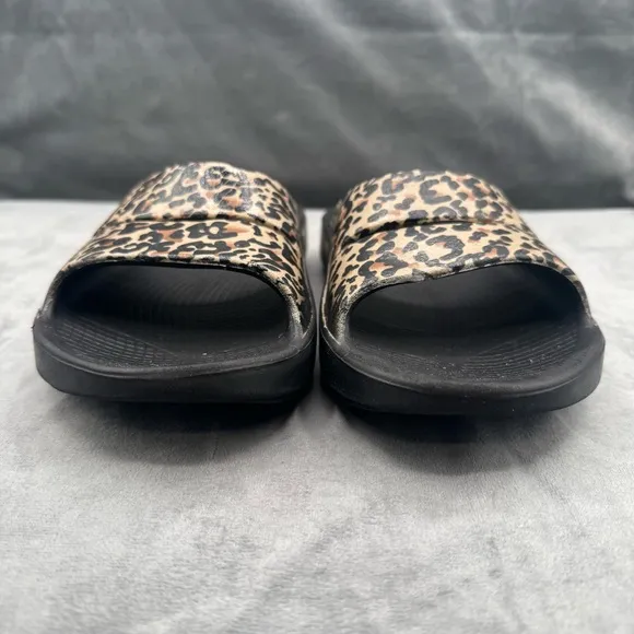 OOFOS Ooahh Luxe Women’s Size 9 EU 40 Black Leopard‎ Slide Sandal Shoes