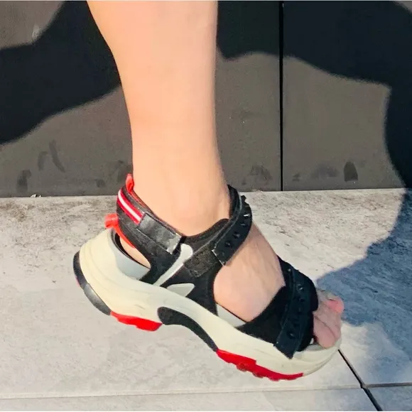 Open toe Women’s Shoes Black red and white Fun platform tracking transformers