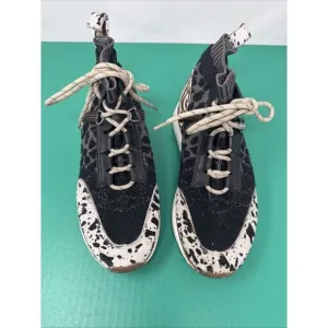 OTBT Hybrid Women's Size 8.5 Shoes Beige Black Animal Print Sneakers NEW