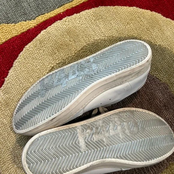 P448 Women’s John Sneakers Shoes White Leather Low Top Size 41 / USA 10 1/2