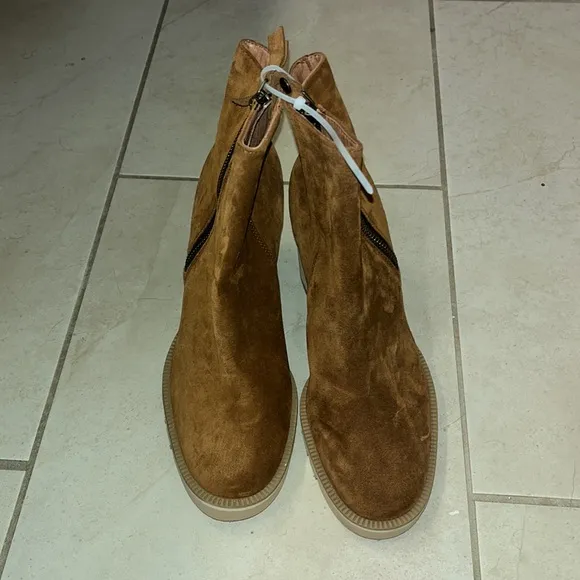 Paul Green SLOANE BOOT lightweight EVA sole outside zipper Size UK 6 fits 8.5