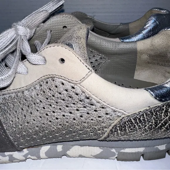 Paul Green Women’s Gray &amp; Silver Metallic Camouflage Lace Up Sneakers- Size 8