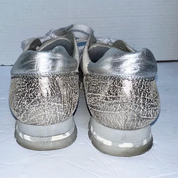 Paul Green Women’s Gray &amp; Silver Metallic Camouflage Lace Up Sneakers- Size 8