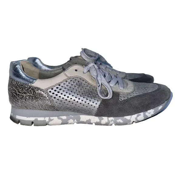 Paul Green Women’s Gray &amp; Silver Metallic Camouflage Lace Up Sneakers- Size 8