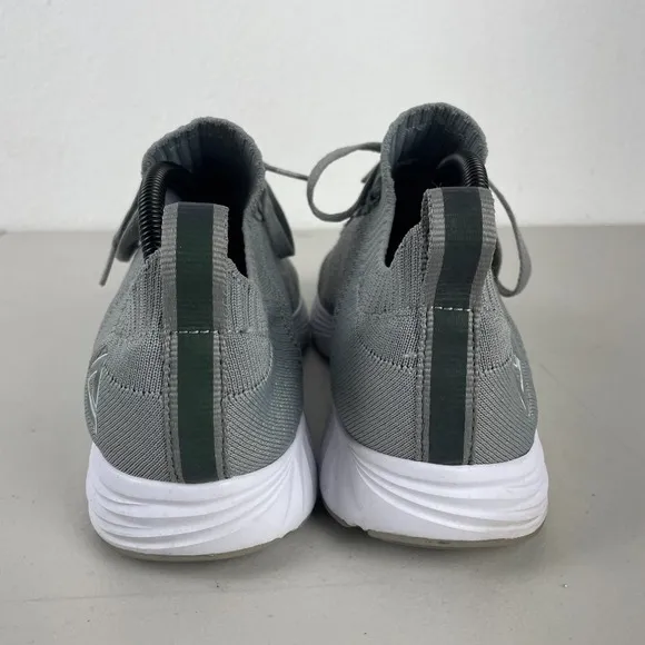 PEAK Shoes Mens 9.5 Gray Sport Lightweight Comfortable Slip On Running