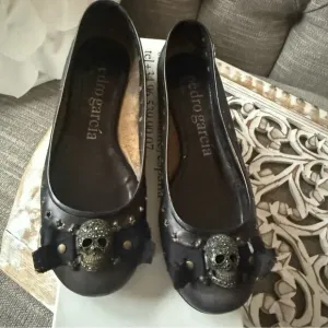Pedro Garcia Leather Skull Flats Shoes Women’s 6
