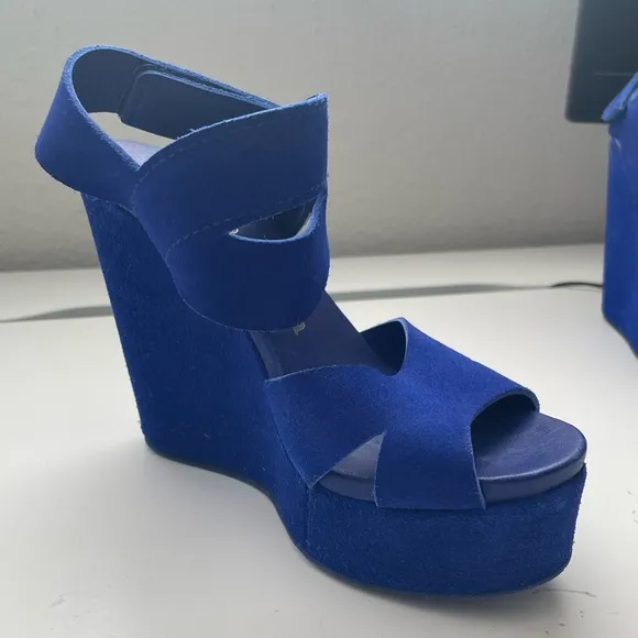 Pedro Garcia Platform Wedges Size 6 1/2