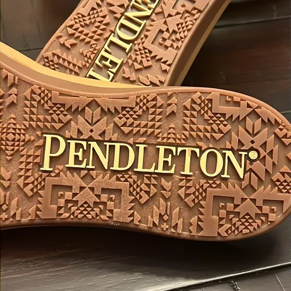 Pendleton Crater Lake National Park Slides Sandals Shoes new Women’s Sizes