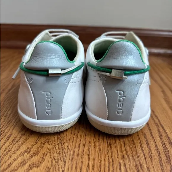 Plae Mulberry Shoes Women’s 7 Mens 5.5