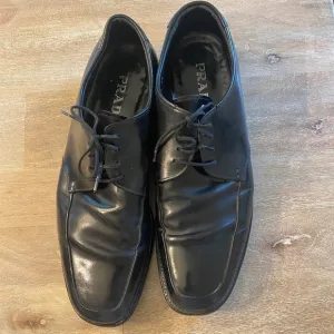 Prada Men's Lace up Shoes Sz 10
