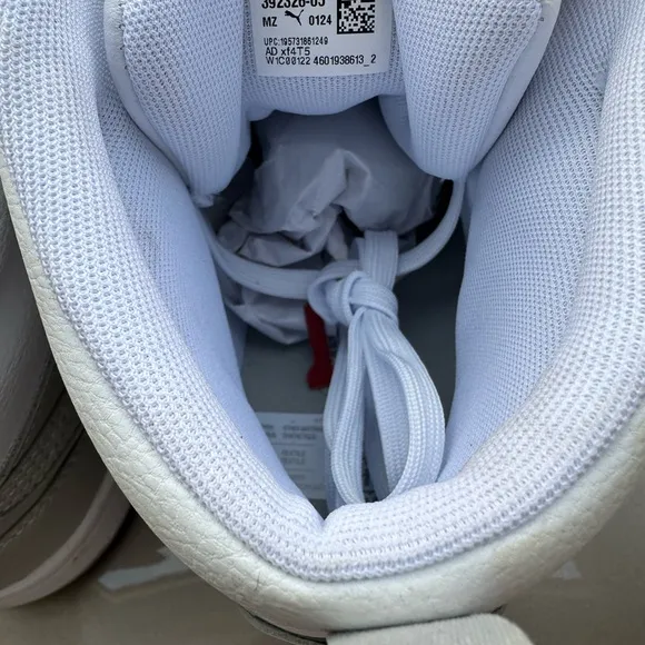 Puma men’s shoes size 10.5 white hi-top