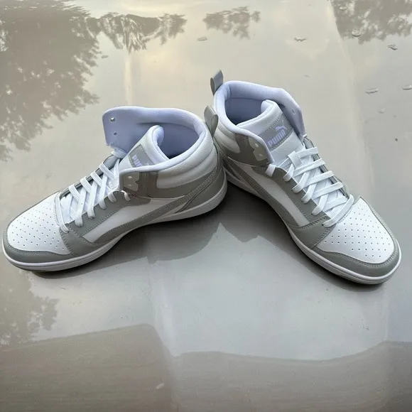 Puma men’s shoes size 10.5 white hi-top