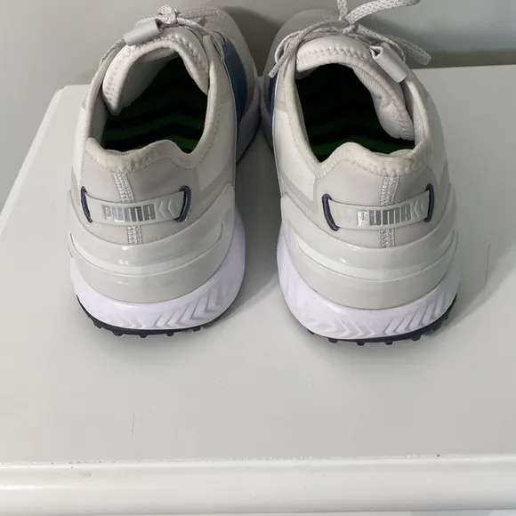 Puma Men’s spikeless golf shoes white and blue size 13