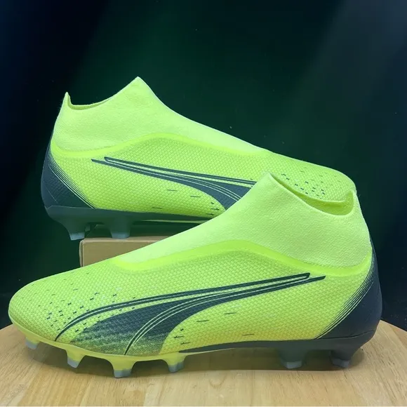 Puma Ultra Match LL FG/AG Fizzy/Parison/Blue 107032-01 Men’s Size 11.5