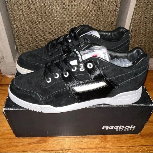REEBOK Men’s Black &amp; White Workout Lo Plus Footpatrol Blackbuck Shoes Size 8 NEW