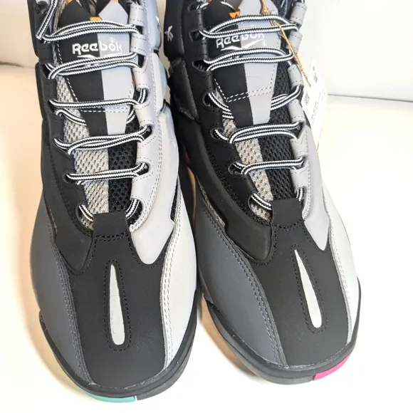 Reebok The Blast Men’s 10.5 The Alamo Basketball Shoes Black/Pink/Mint 100033877