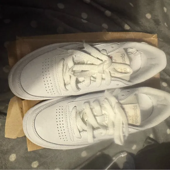 Reebok women’s White Sneakers