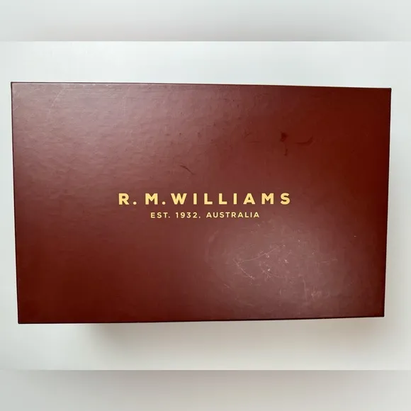 R.M. Williams Men's Fitzroy White/Nappa Leather Lace Up Shoes. NWT. Size- 9