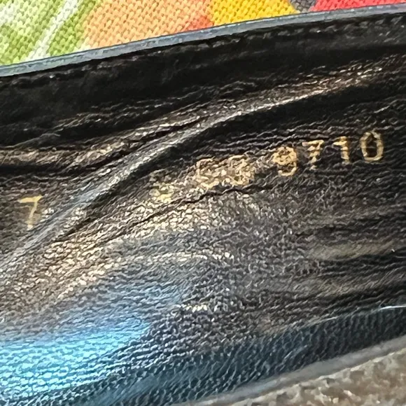 Robert Clergery black leather shoes made in Paris France. Size 7