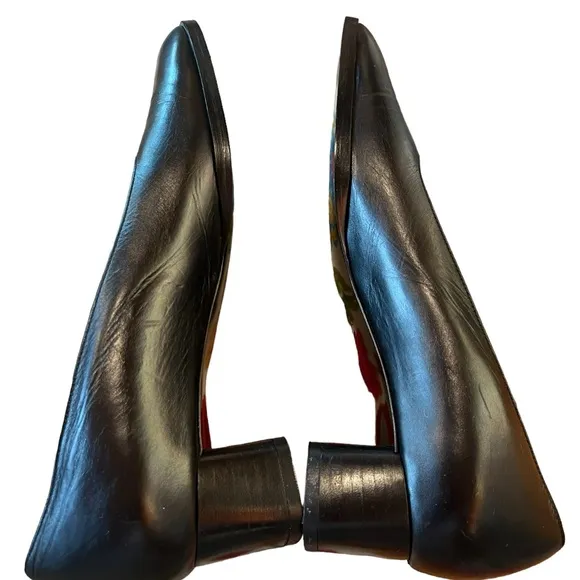 Robert Clergery black leather shoes made in Paris France. Size 7