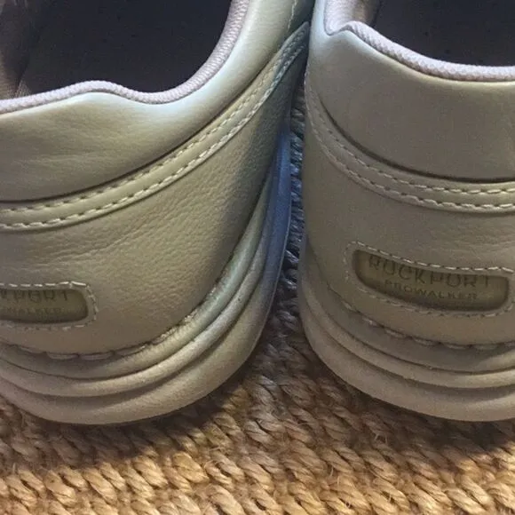 ROCKPORT PROWALKER in size 11