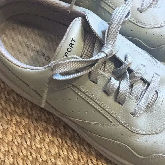 ROCKPORT PROWALKER in size 11
