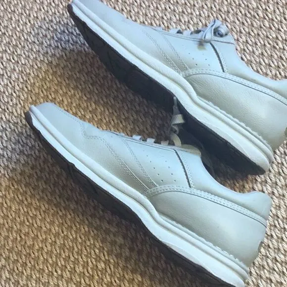 ROCKPORT PROWALKER in size 11