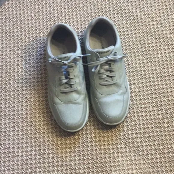 ROCKPORT PROWALKER in size 11