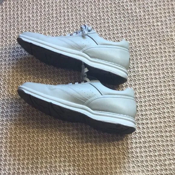 ROCKPORT PROWALKER in size 11