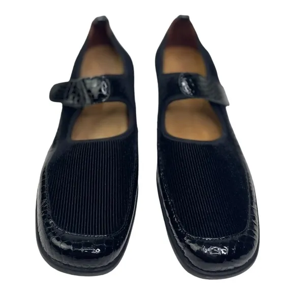 Romus Women’s Black Mary Jane Shoes