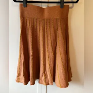 Roolee Women’s Wool Blend Orange‎ Skirt Size Small