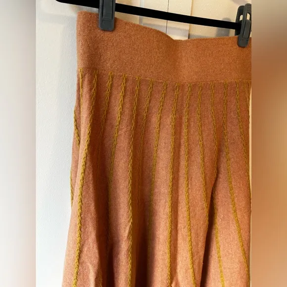 Roolee Women’s Wool Blend Orange‎ Skirt Size Small