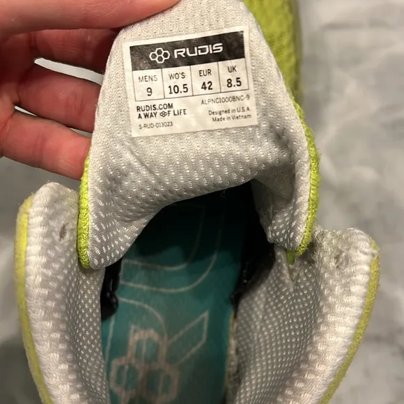 RUDIS wrestling shoes. Mens 9 / Women’s 10.5. Lime green.