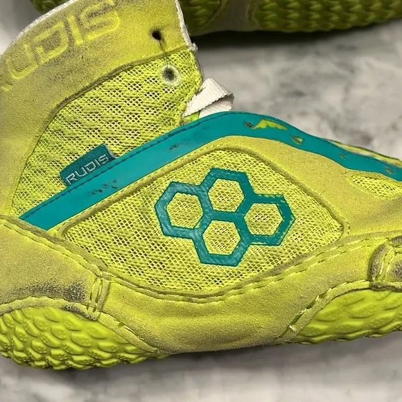 RUDIS wrestling shoes. Mens 9 / Women’s 10.5. Lime green.