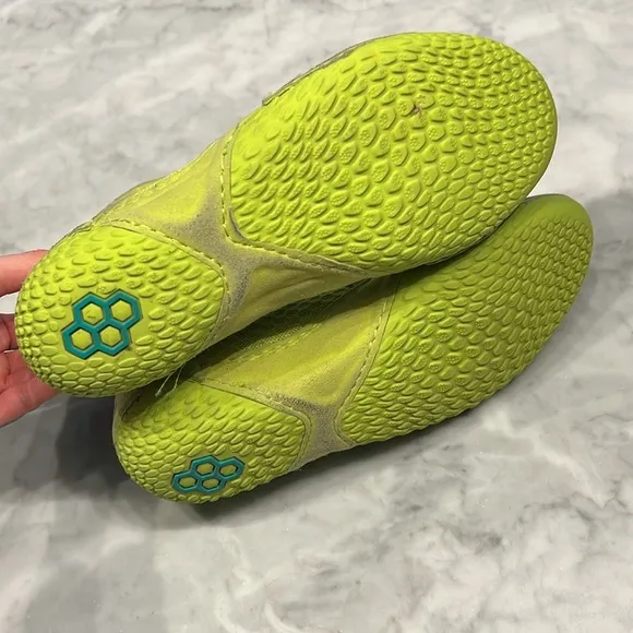 RUDIS wrestling shoes. Mens 9 / Women’s 10.5. Lime green.