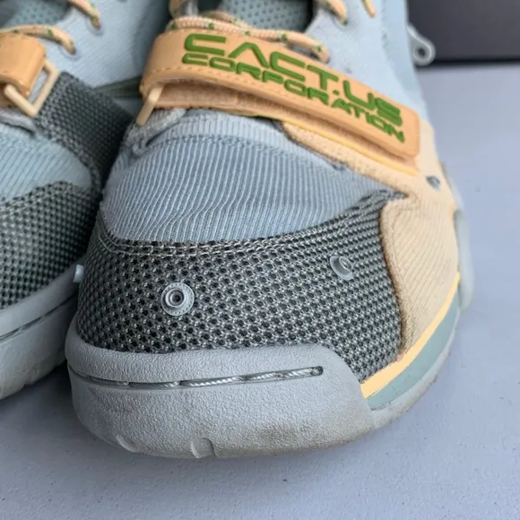 S177 Travis Scott x Nike Air‎ Trainer 1 Gray Men’s size 11.5