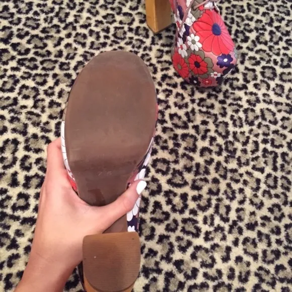SALE 💕Rare Jeffrey Campbell floral Lana booties 7.5