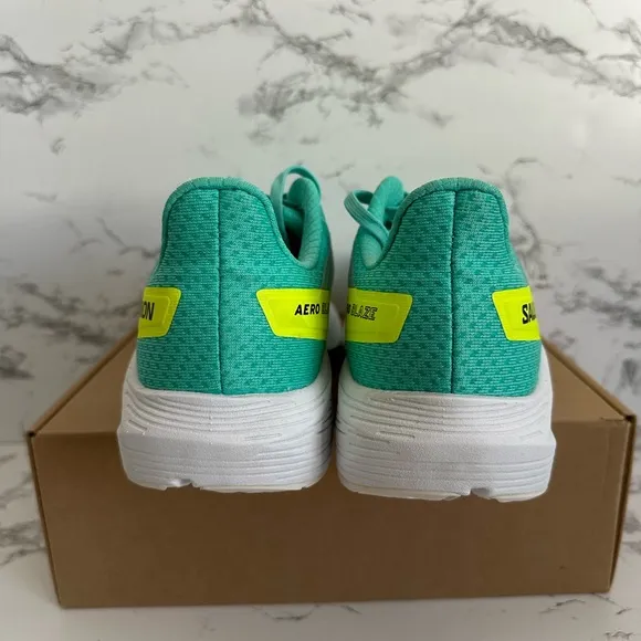 Salomon Aero Blaze Athletic Running Outdoor Shoes Green White Women’s Size 10
