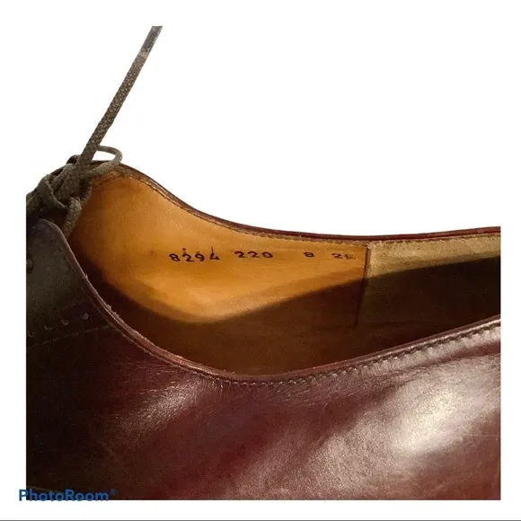 Salvatore Ferragamo mens leather shoes size 8
