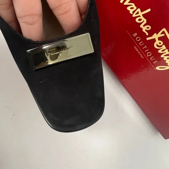 Salvatore Ferragamo Women’s 9