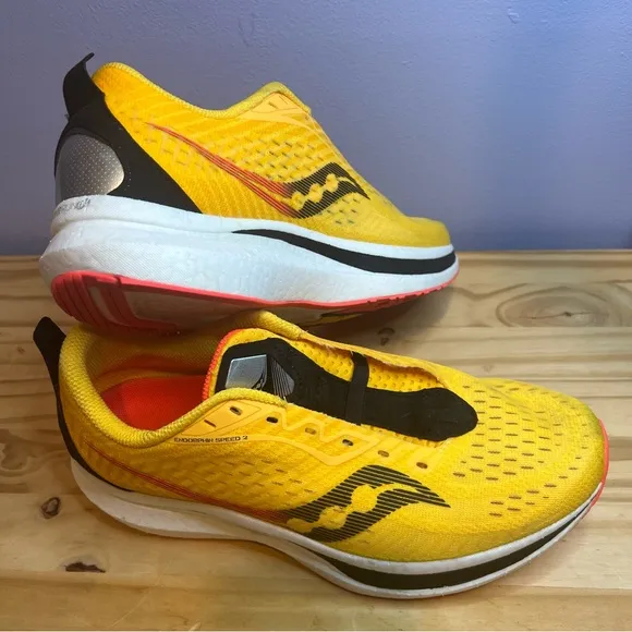 Saucony Endorphin Speed 2 Running Shoes. Yellow size 10