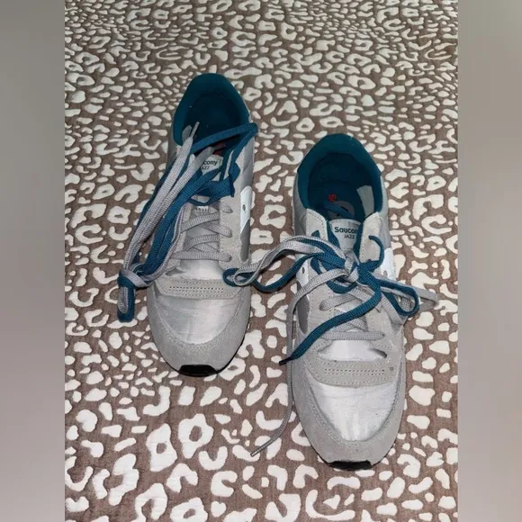 Saucony jazz shoes!