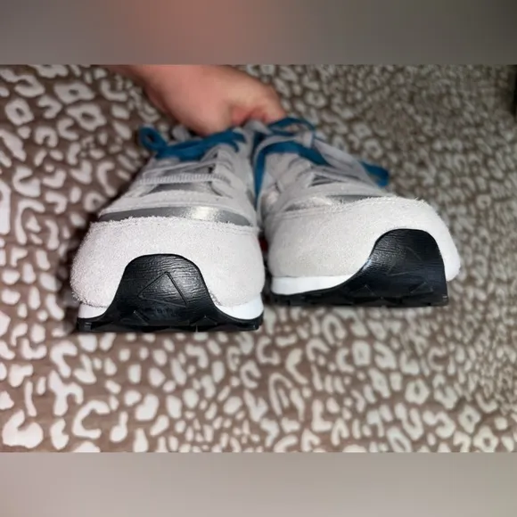 Saucony jazz shoes!
